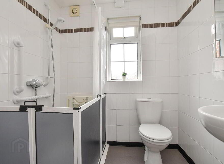24 Strathearn Court, Holywood, BT18 9NR