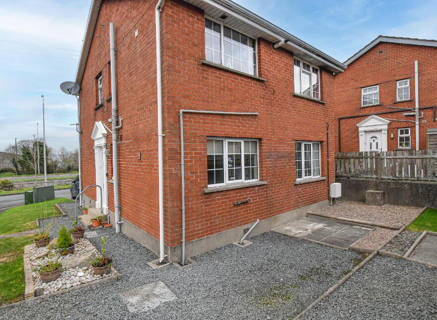 24 Strathearn Court, Holywood, BT18 9NR