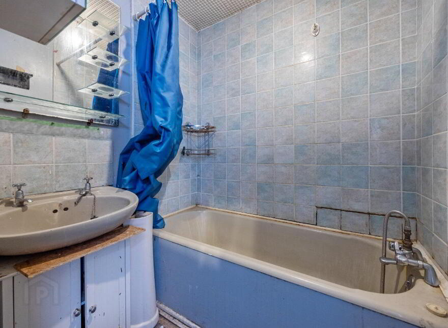 23 Cromwell Road, Belfast, BT7 1JW