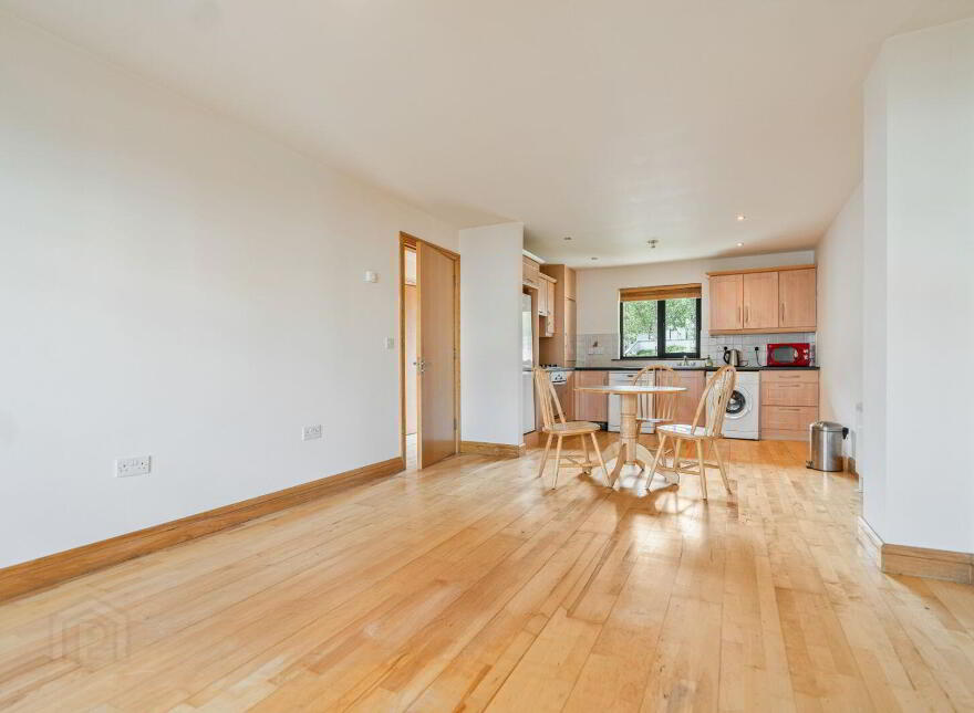 23 The Square, Buttery Court, Market Square, Mallow, P51X754