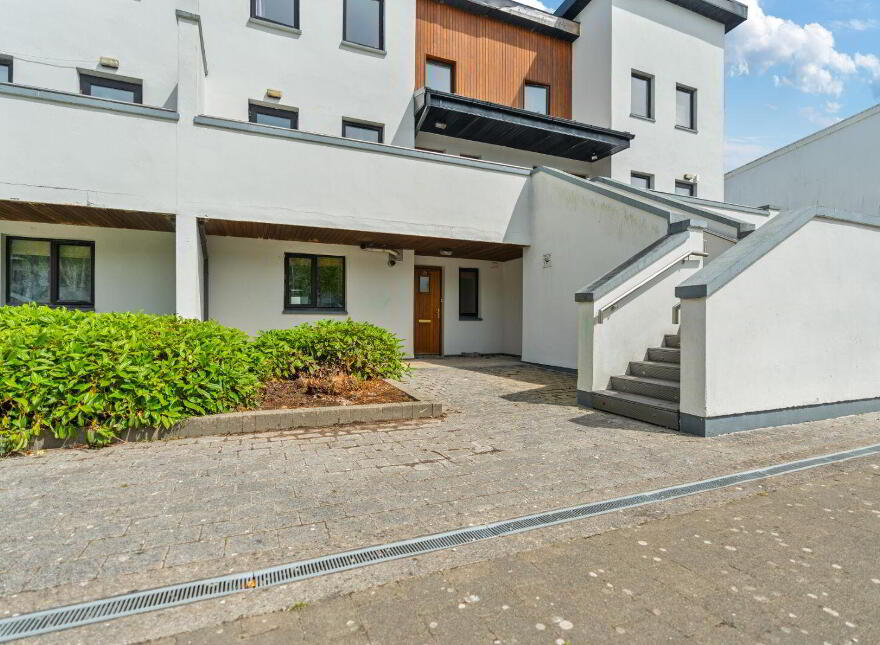 23 The Square, Buttery Court, Market Square, Mallow, P51X754