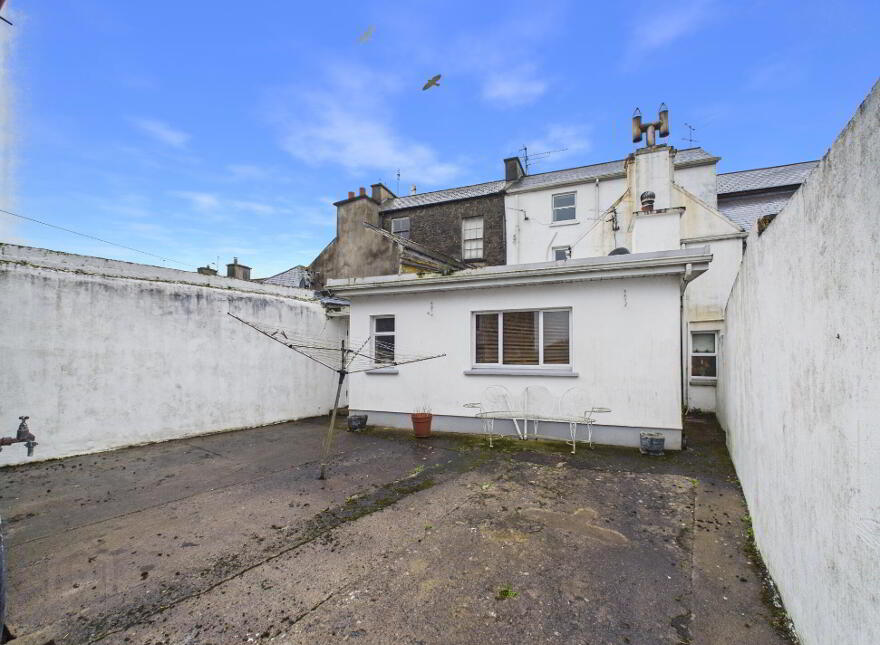 Main Street, Borrisokane, E45D263