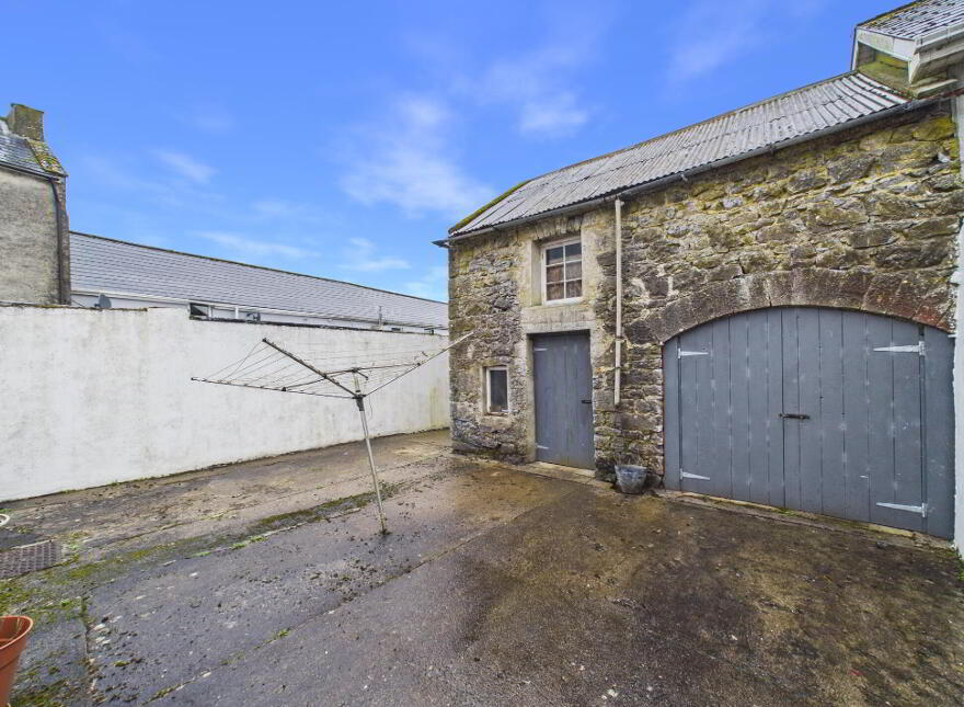 Main Street, Borrisokane, E45D263