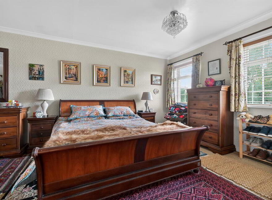16 Old Forge Manor, Belfast, BT10 0HY