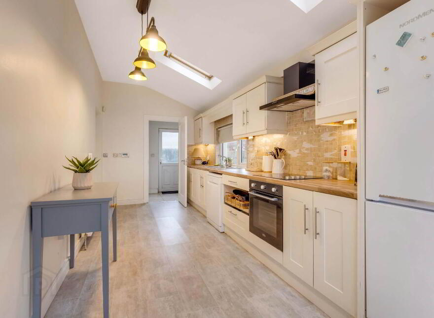 6 Holly Park, Bay Estate, Dundalk, A91A9N7