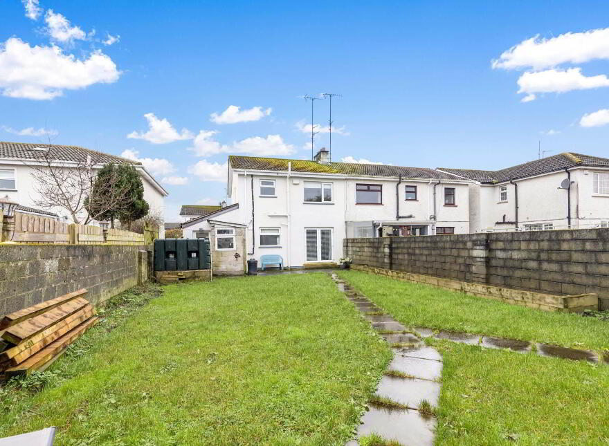 6 Holly Park, Bay Estate, Dundalk, A91A9N7