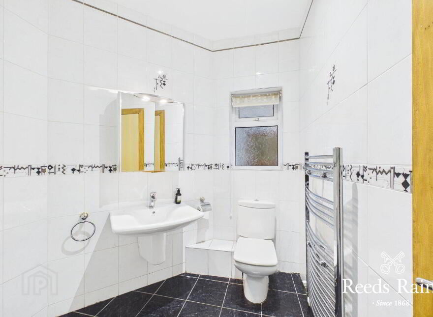 Apartment 2 Quayside, Carrickfergus, BT38 8BJ