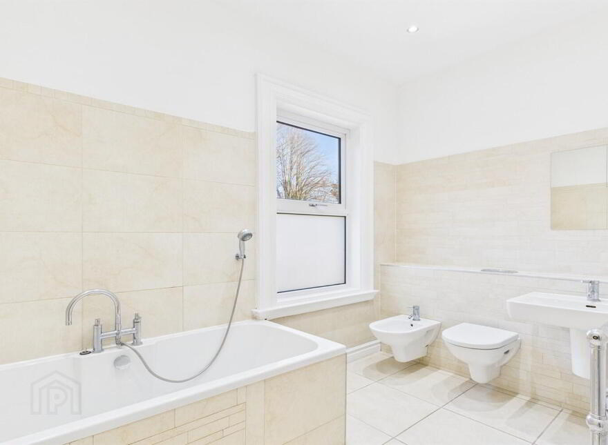 90 Balmoral Avenue, Belfast, BT9 6NY