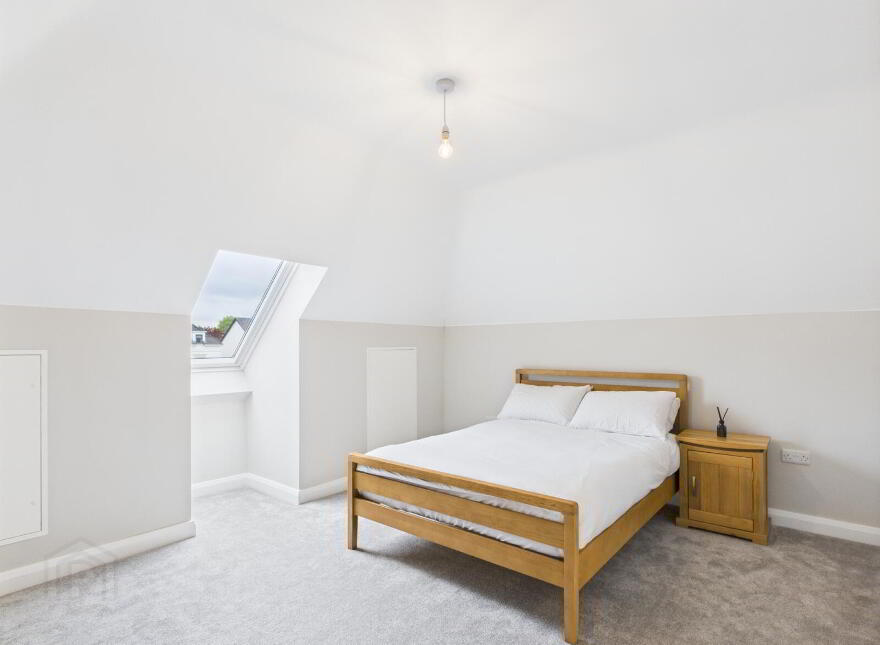 16 Castlehill Wood, Belfast, BT4 3PJ
