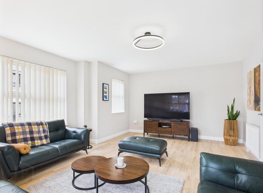 16 Castlehill Wood, Belfast, BT4 3PJ