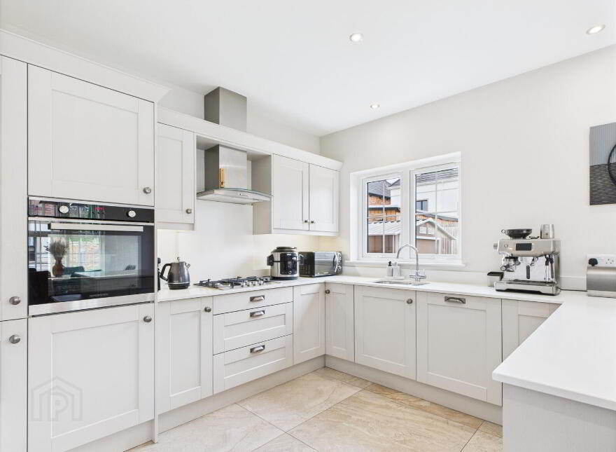 16 Castlehill Wood, Belfast, BT4 3PJ
