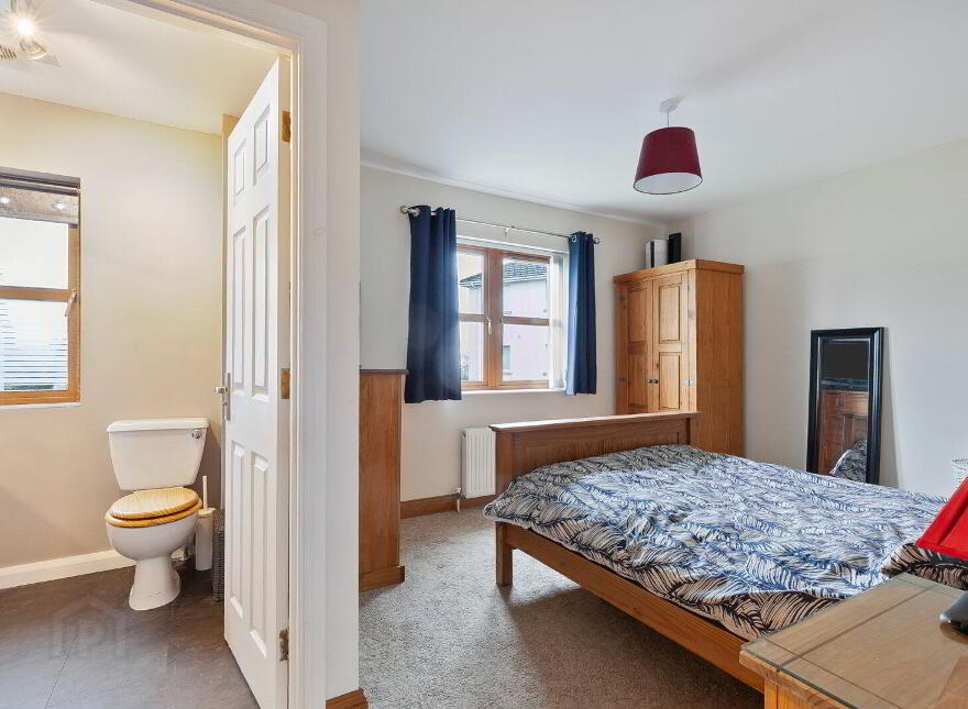 22 Bates Park, Greenisland, Carrickfergus, BT38 8LG