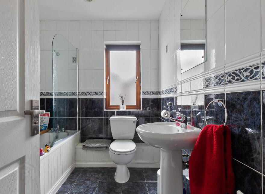 22 Bates Park, Greenisland, Carrickfergus, BT38 8LG