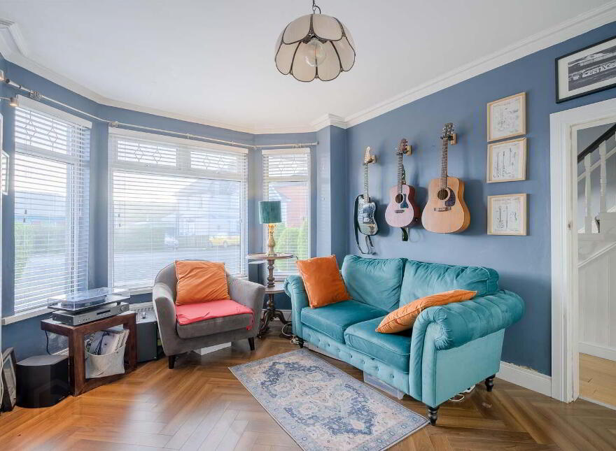 13 Kinnegar Road, Holywood, BT18 9JN