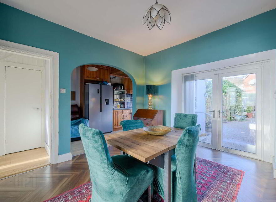 13 Kinnegar Road, Holywood, BT18 9JN