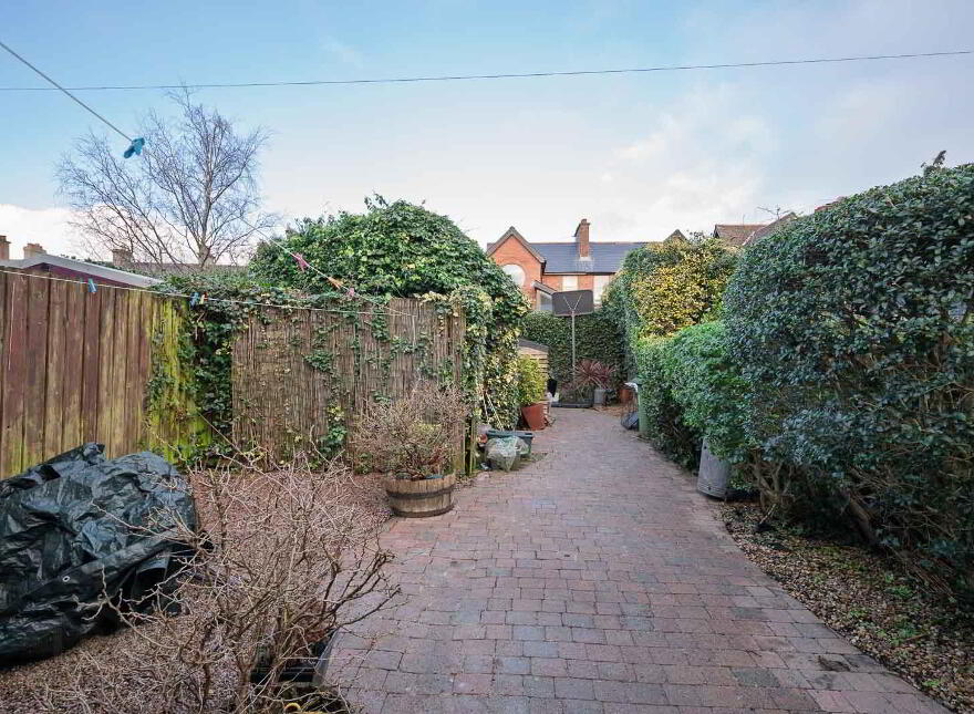 13 Kinnegar Road, Holywood, BT18 9JN