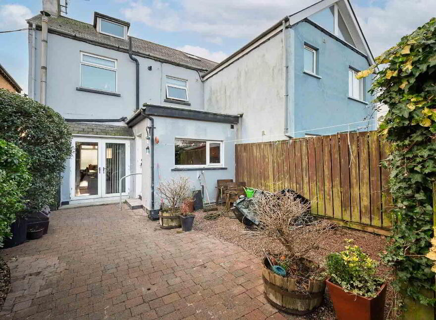 13 Kinnegar Road, Holywood, BT18 9JN