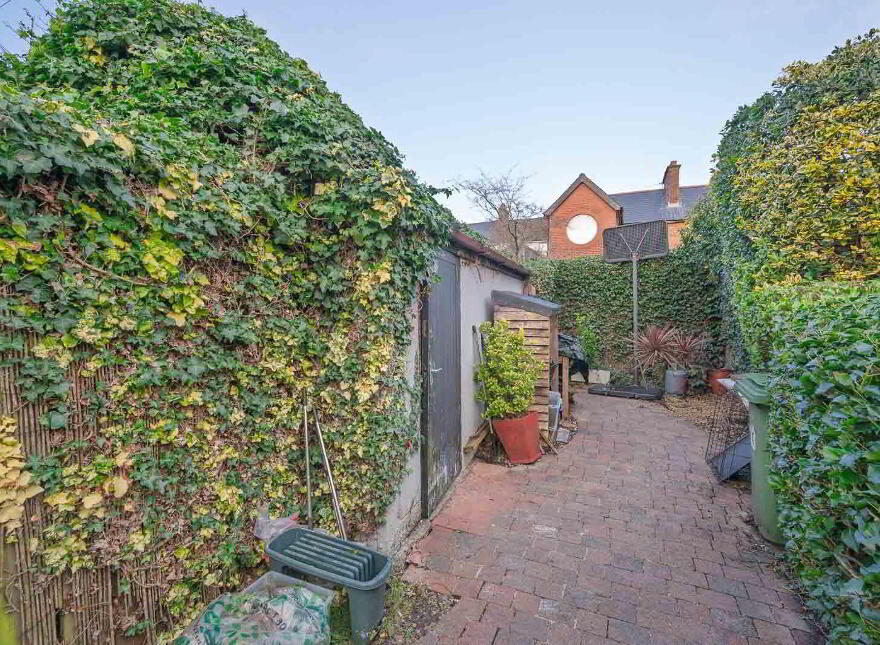 13 Kinnegar Road, Holywood, BT18 9JN