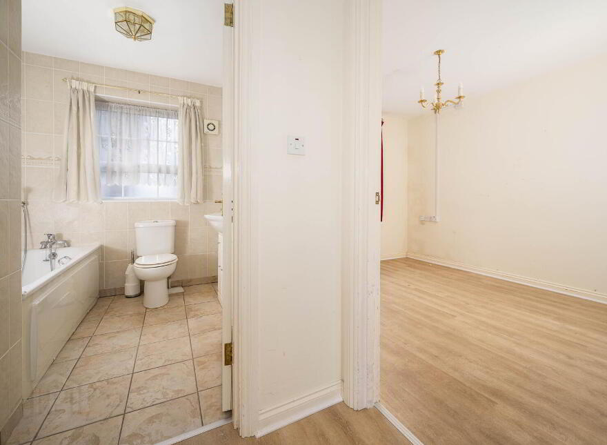 Apartment 2 The Courtyard 222 Castlereagh Road, Belfast, BT5 5FZ