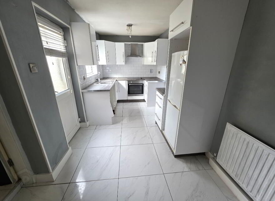 9 Newtownkennedy Street, Strabane, BT82 8HT