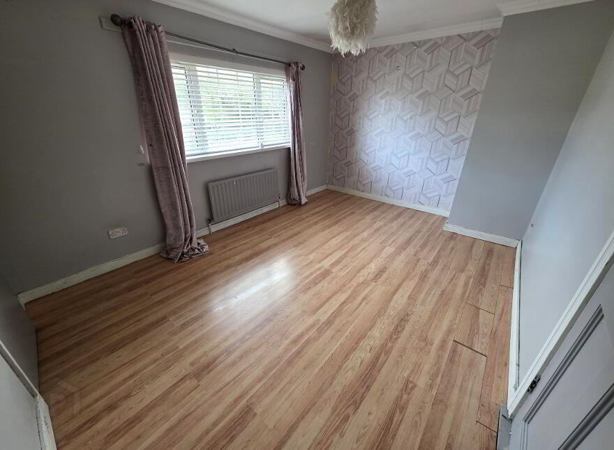 9 Newtownkennedy Street, Strabane, BT82 8HT