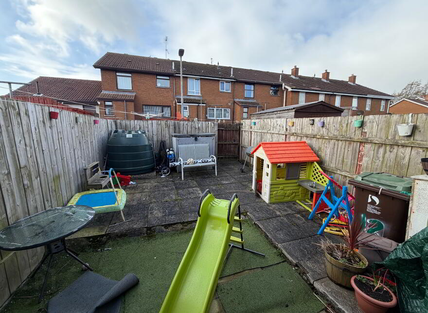 12 Esker Gardens, Waterside, L'Derry, BT47 6TN