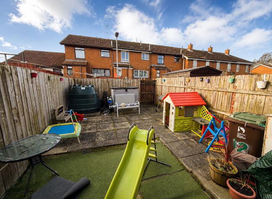 12 Esker Gardens, Waterside, L'Derry, BT47 6TN