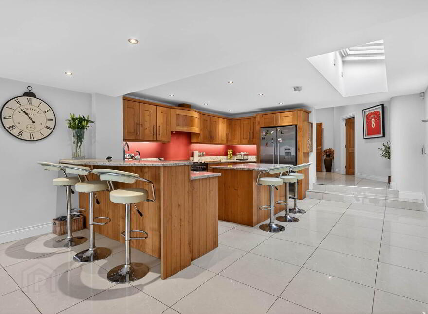 14 Church Avenue, Holywood, BT18 9BJ