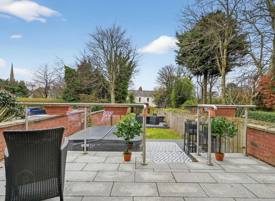 14 Church Avenue, Holywood, BT18 9BJ
