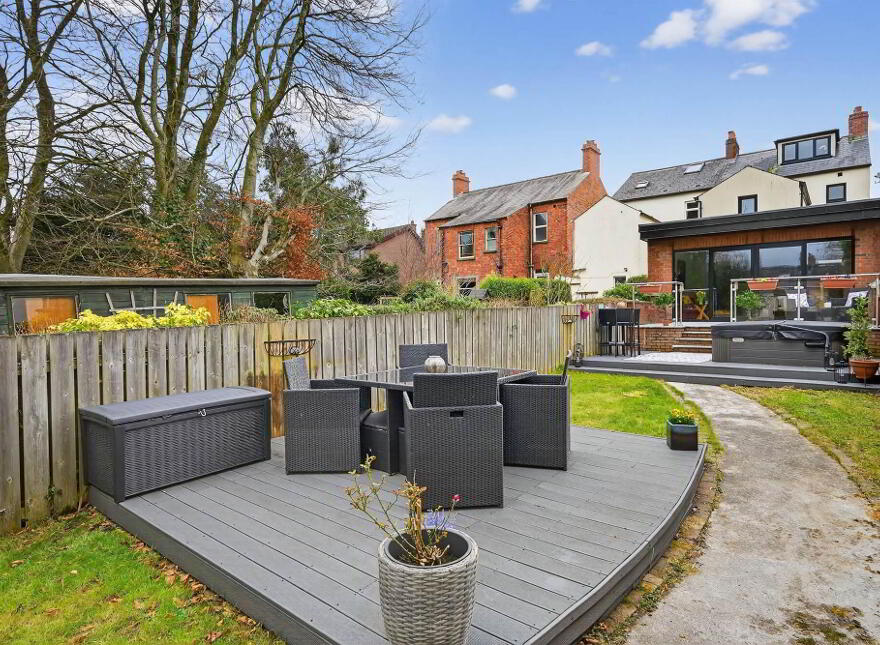 14 Church Avenue, Holywood, BT18 9BJ