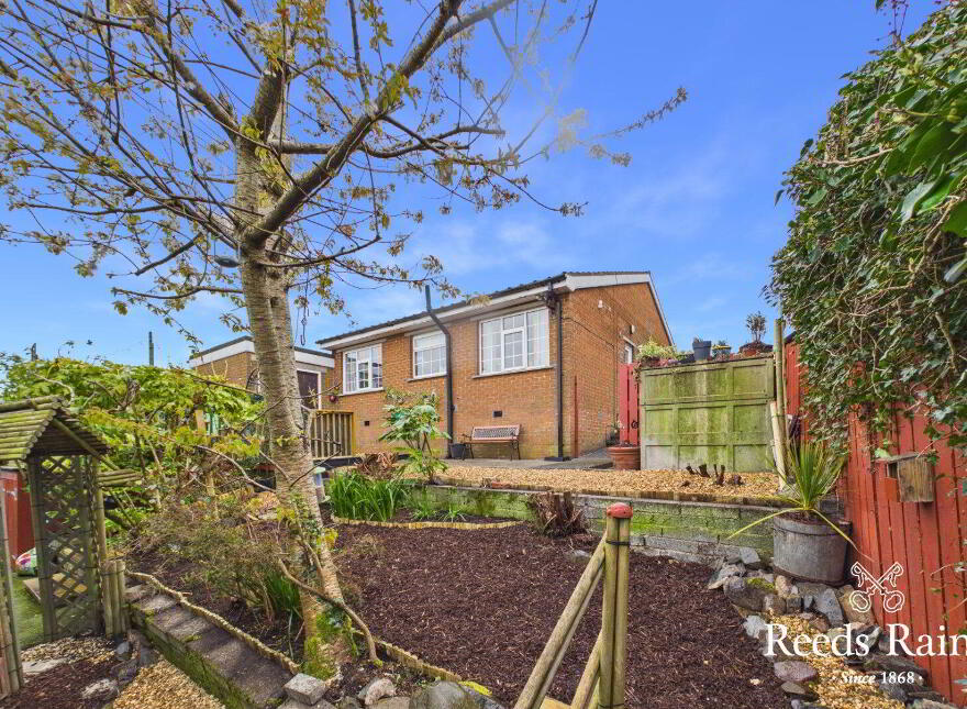 10 Abbeydale Gardens, Newtownards, BT23 8RX