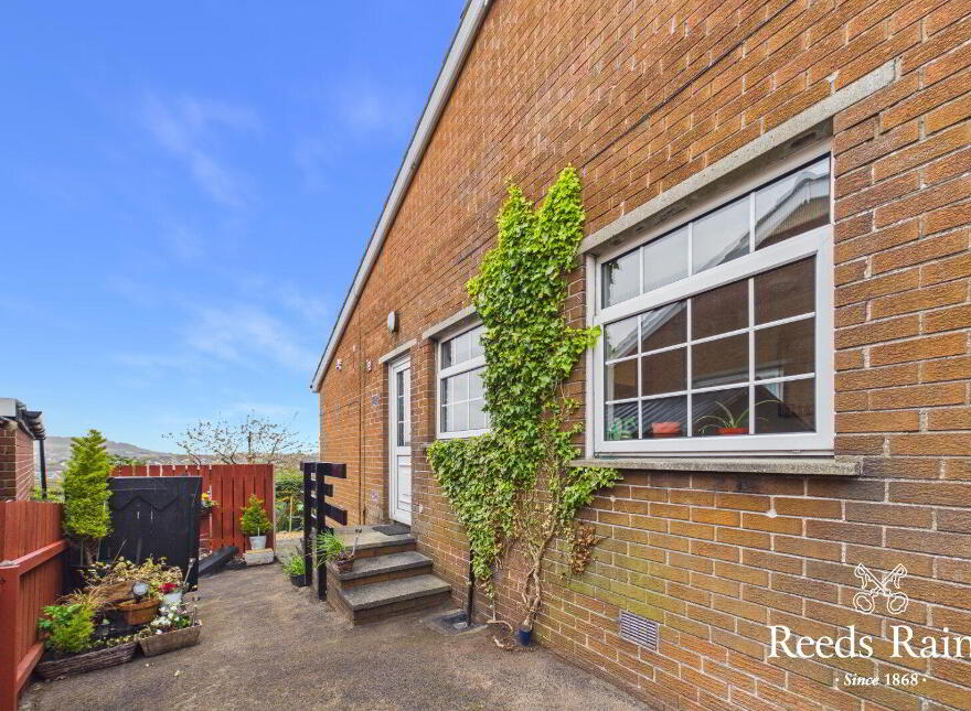 10 Abbeydale Gardens, Newtownards, BT23 8RX