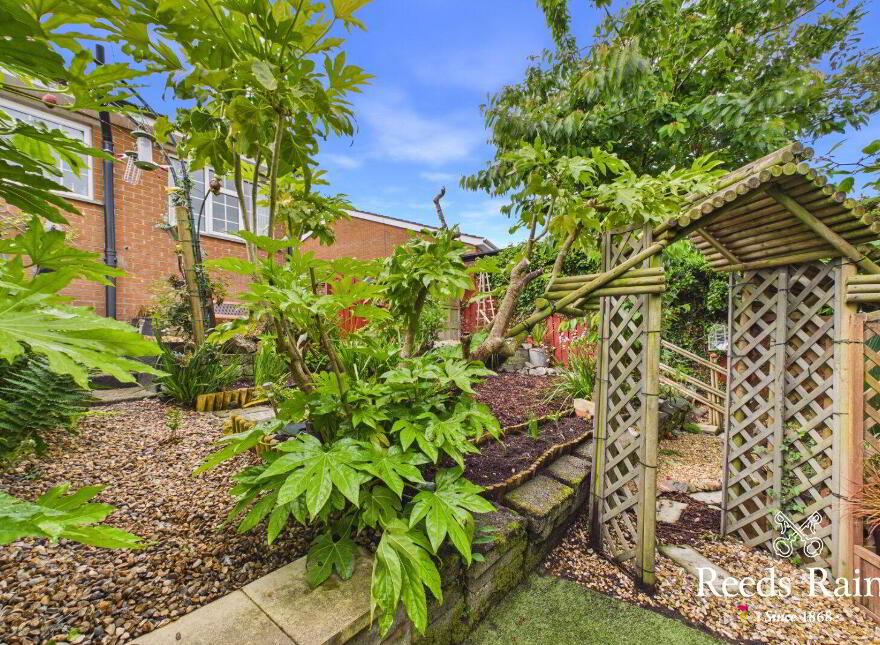 10 Abbeydale Gardens, Newtownards, BT23 8RX