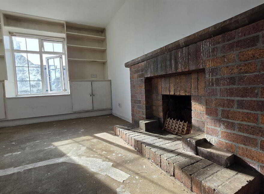 19 Milltown Road, Antrim, BT41 4NW