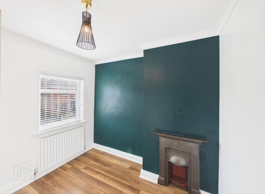 7 Ava Crescent, Belfast, BT7 3DU