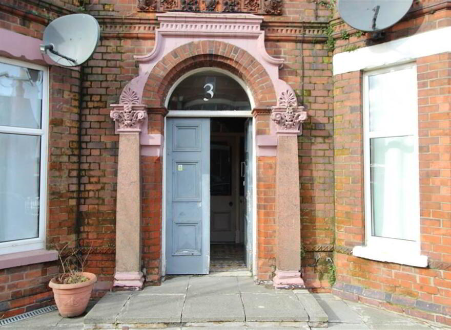 Flat C, 3 The Mount, Belfast, BT5 4NA