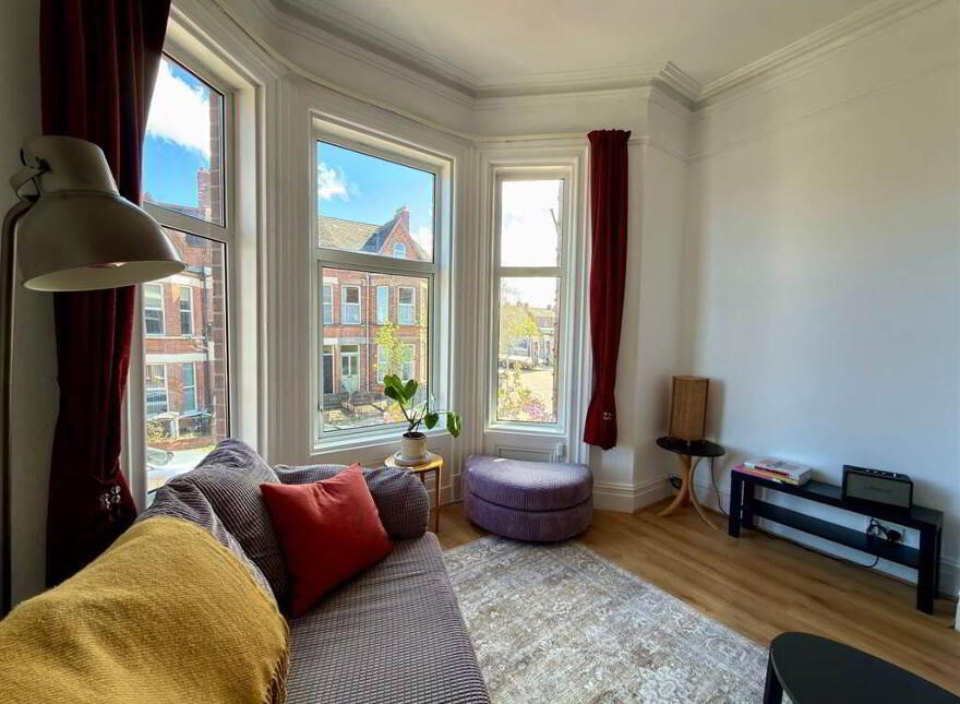 Flat C, 3 The Mount, Belfast, BT5 4NA