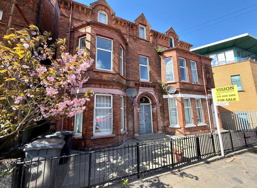 Flat C, 3 The Mount, Belfast, BT5 4NA