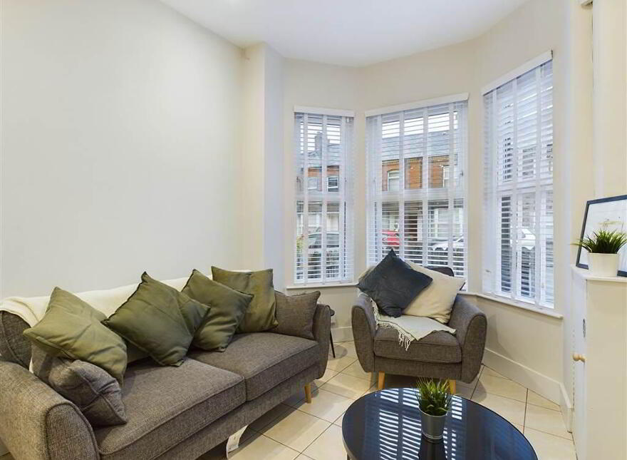 16 Edinburgh Street, Off Lisburn Road, Belfast, BT9 7DS
