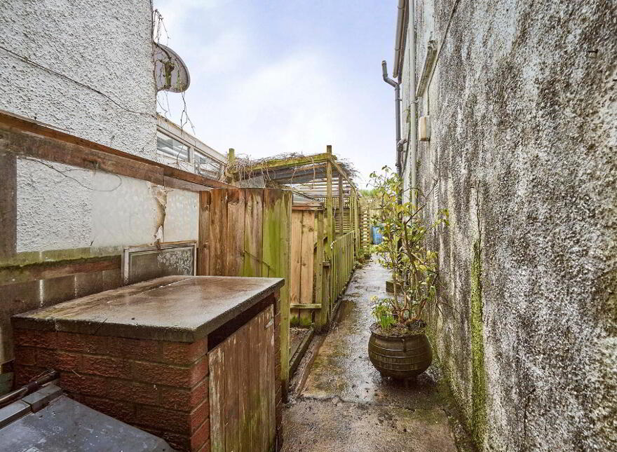 2 Jubilee Terrace, Holywood, Bangor, BT19 1UG