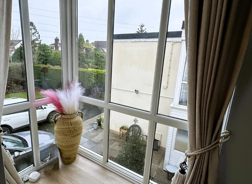 Apt 1 'Rosemount', 8 Well Road, Warrenpoint, BT34 3RS