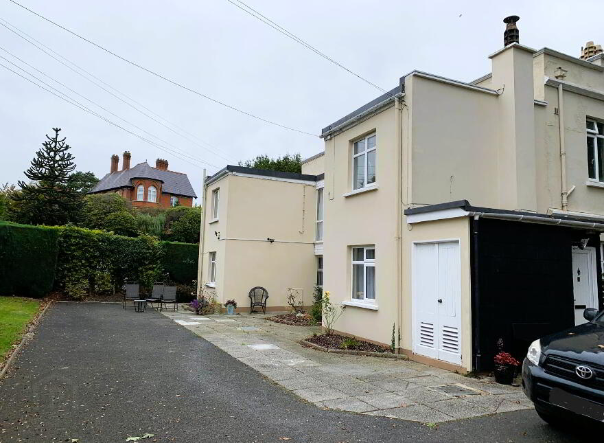 Apt 1 'Rosemount', 8 Well Road, Warrenpoint, BT34 3RS