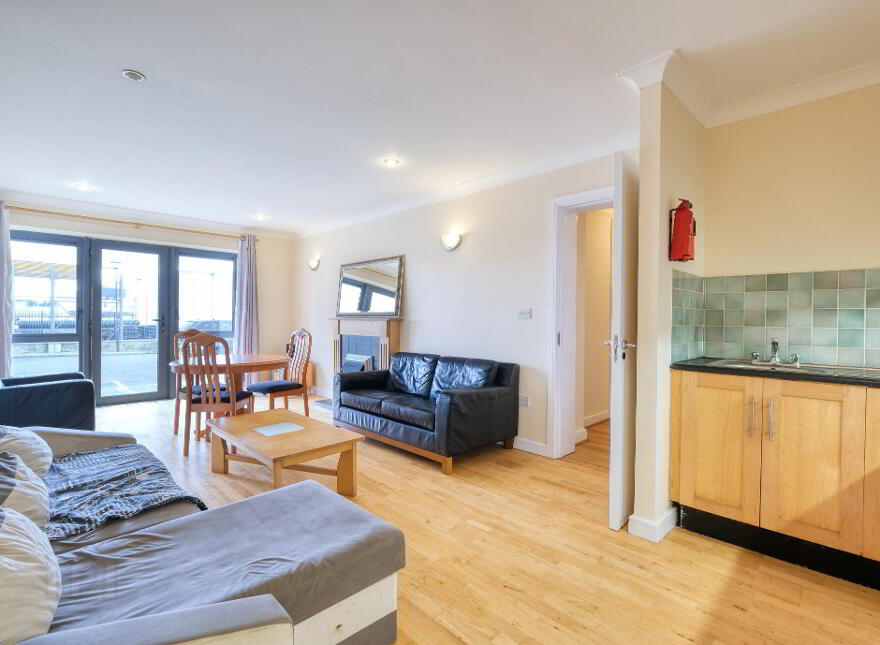 1 The Quays, Market Square, N39E797