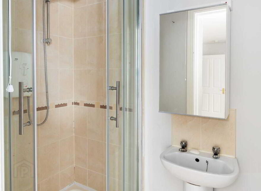 Apt 10, Chestnut Square, Johnstown Village, Navan, C15P623