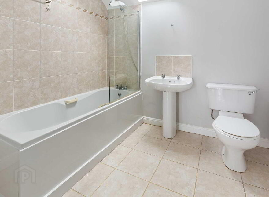 Apt 10, Chestnut Square, Johnstown Village, Navan, C15P623