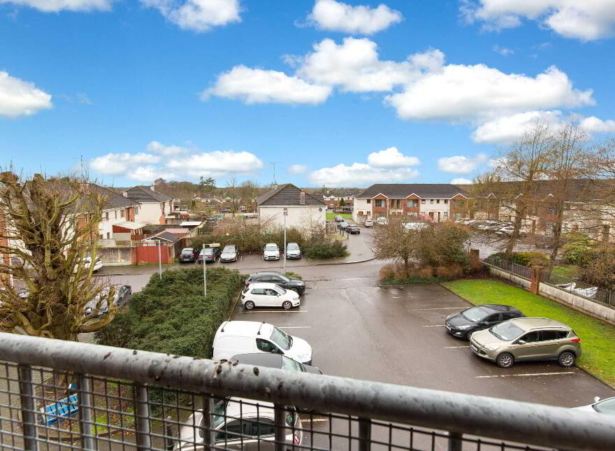 Apt 10, Chestnut Square, Johnstown Village, Navan, C15P623