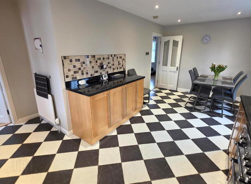 19 Edgewood Court, Antrim, BT41 4PG