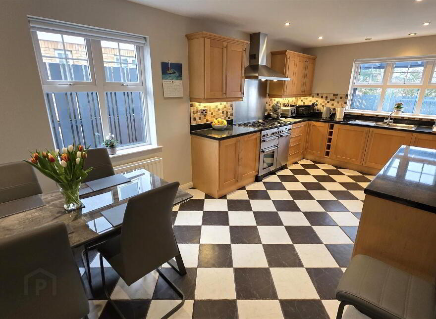 19 Edgewood Court, Antrim, BT41 4PG