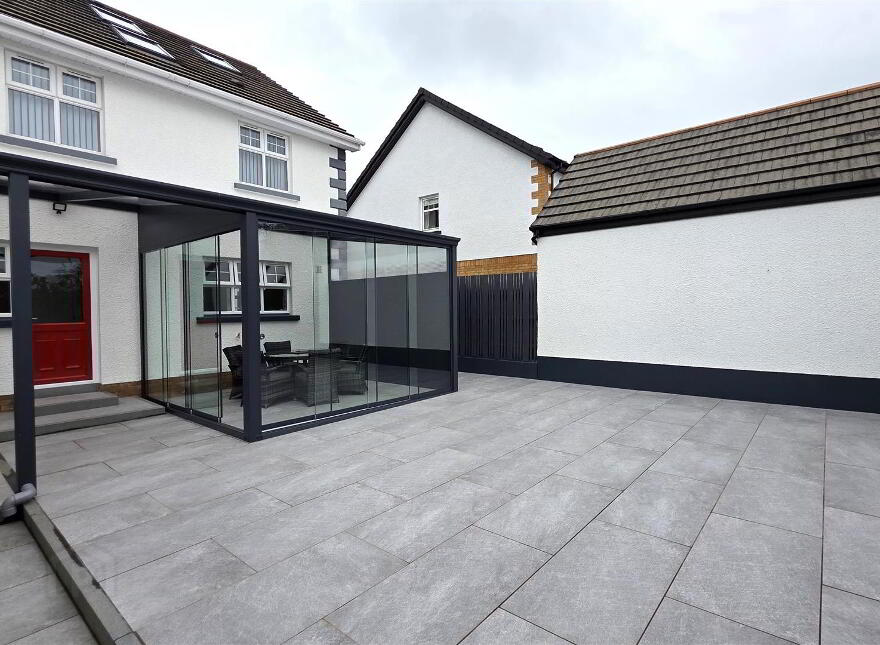 19 Edgewood Court, Antrim, BT41 4PG