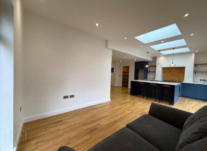 51 Carnbeg Dale, Antrim, BT41 4RE
